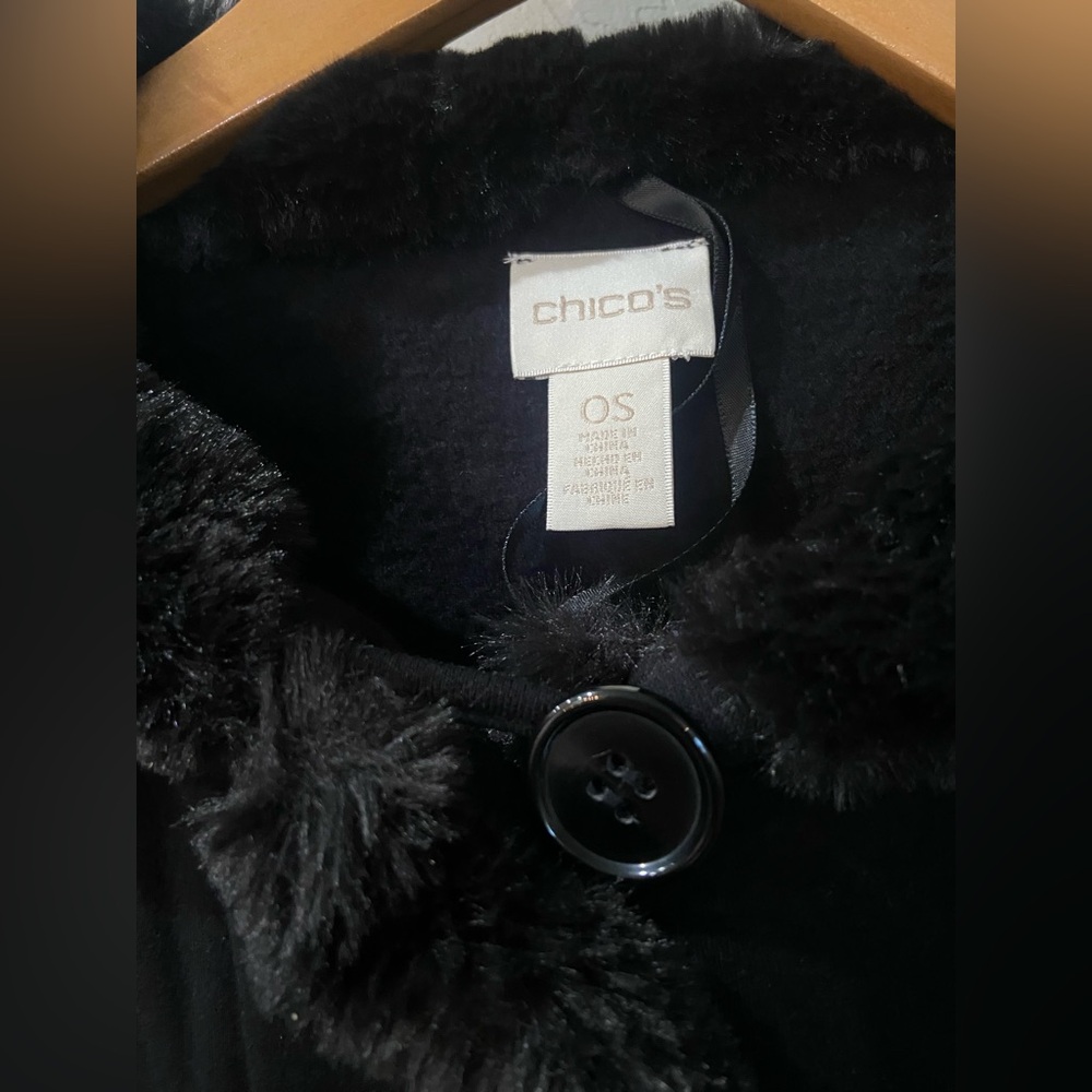 Chicos Black Faux Fur Trimmed Ruana Wrap Women’s Shawl Poncho Kimono One Size - Picture 2 of 7